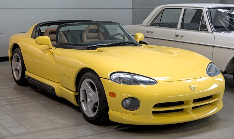 Dodge Viper: Sejarah dan Perkembangan dari 1990 Hingga Sekarang