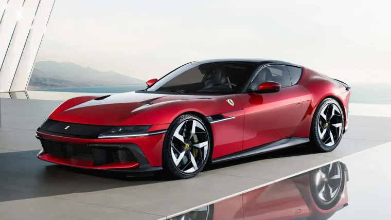 Ferrari 12 Cilinder Spider: Mobil Sport Mewah dan Berkinerja Tinggi