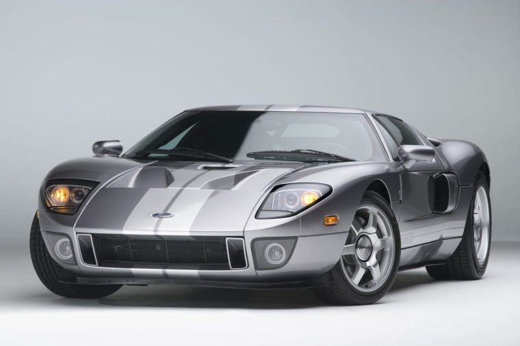 Ford GT Mobil Mobil Klasik 2005-2006: Desain dan Performa