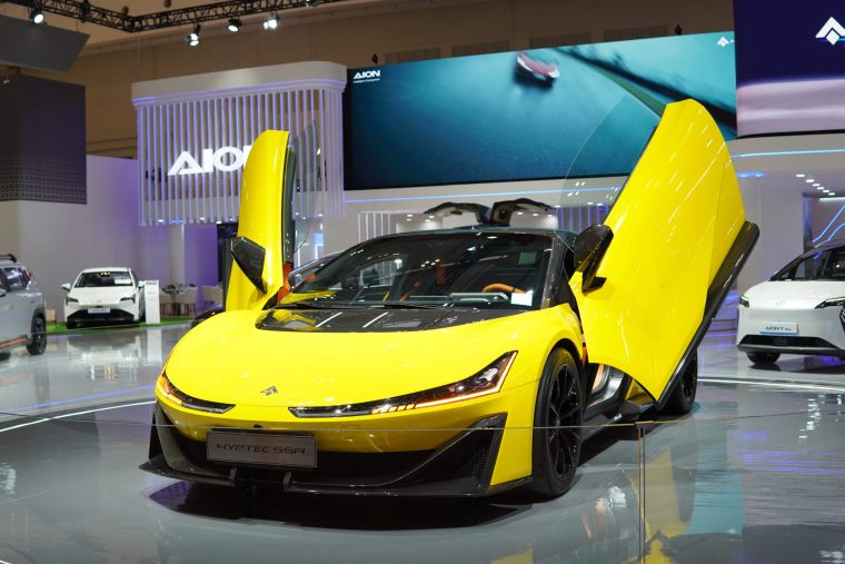 Mengenal Mobil Hyptec SSR: Spesifikasi dan Keunggulan Utama