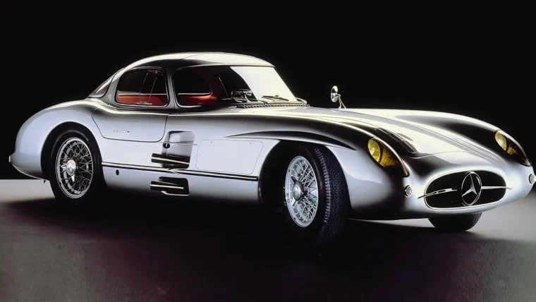 Mercedes-Benz 300SL 1955: Mobil Legendaris yang Ikonik