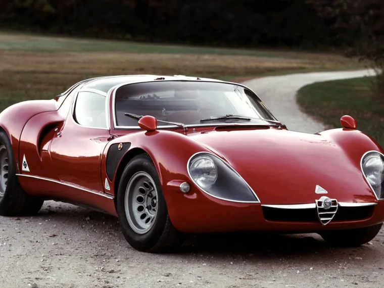 Mobil Alfa Romeo 33 Stradale: Ikon Mobil Sport Klasik Italia