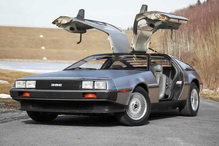 Mobil DeLorean DMC-12: Ikon Mobil Klasik Masa Lalu