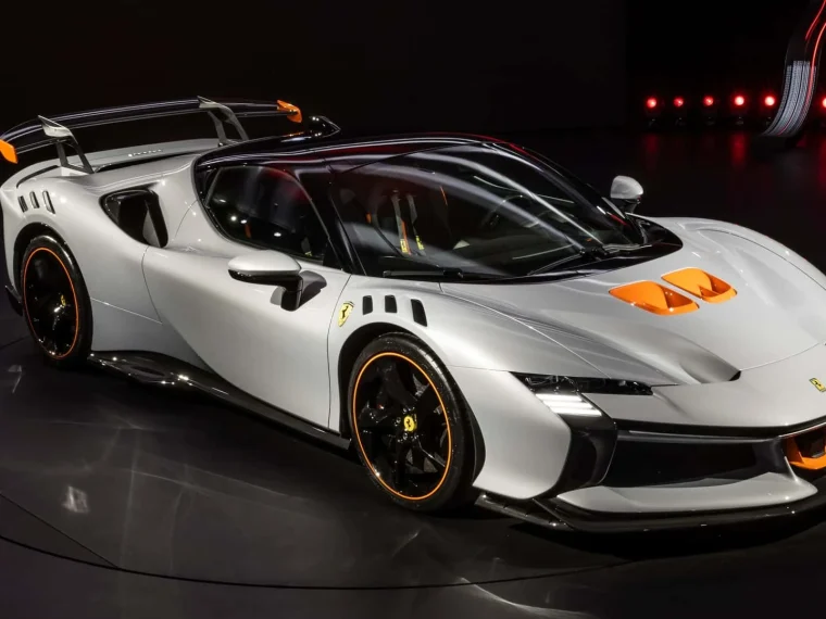 Mobil Ferrari SF90XX Stradale: Supercar Eksklusif dan Performa Tinggi