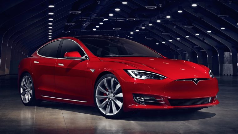 Tesla Model S P100D: Mobil Listrik Prestisius dan Performa Tinggi