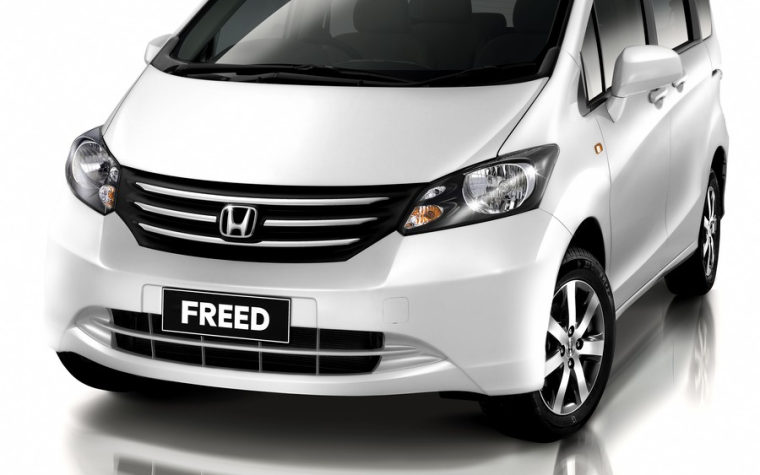 Honda Freed: Mobil MPV Praktis dan Nyaman untuk Keluarga