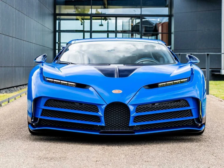 Mobil Bugatti Centodieci: Supercar Eksklusif dengan Desain Ikonik