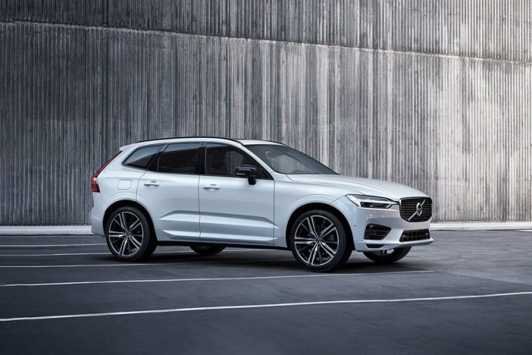 Mobil Volvo XC60: SUV Elegan dan Aman untuk Keluarga