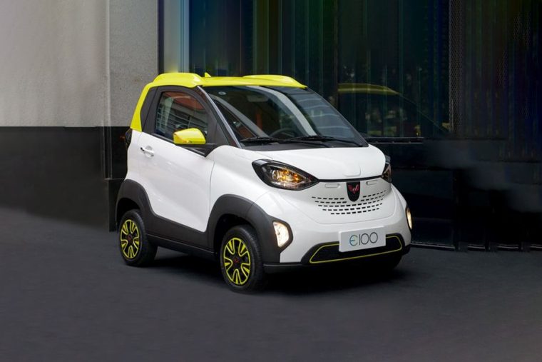 Mobil Wuling E100: Kendaraan Elektrik Ringan dan Efisien